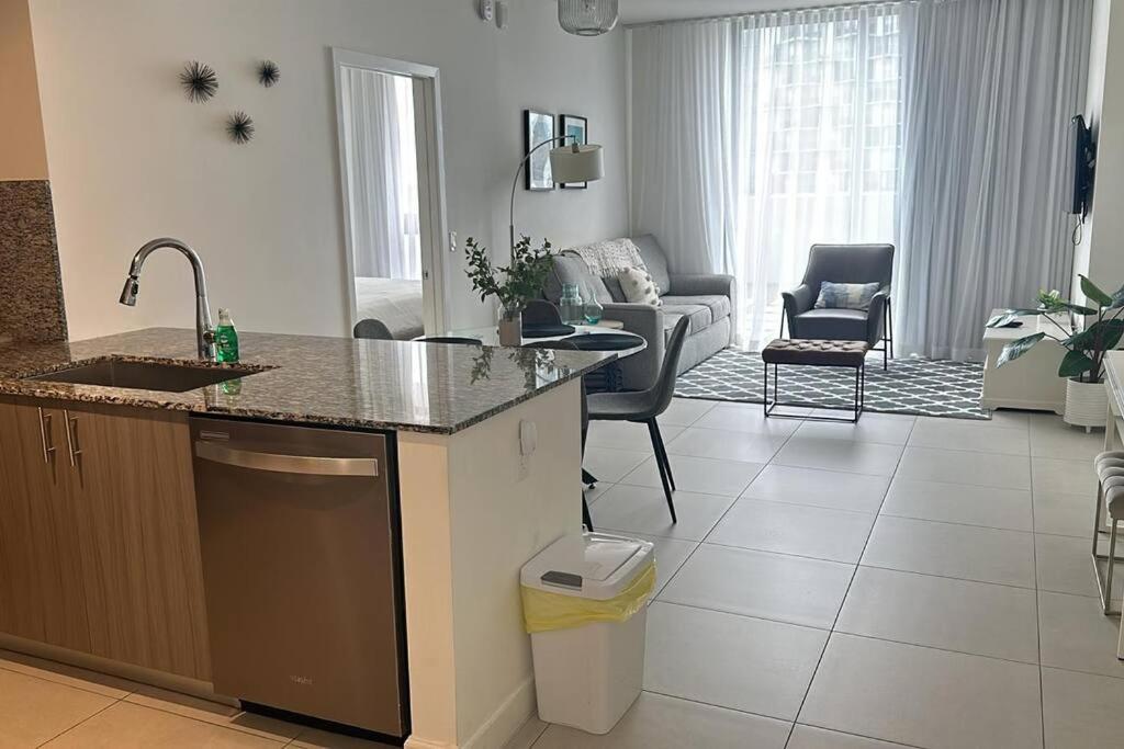 Luxury In Doral Miami, 1 Bd Apartamento Miami