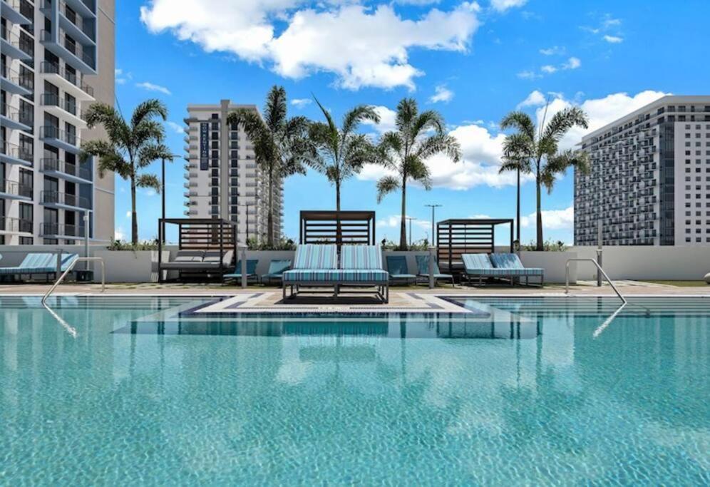 Luxury In Doral Miami, 1 Bd Apartamento