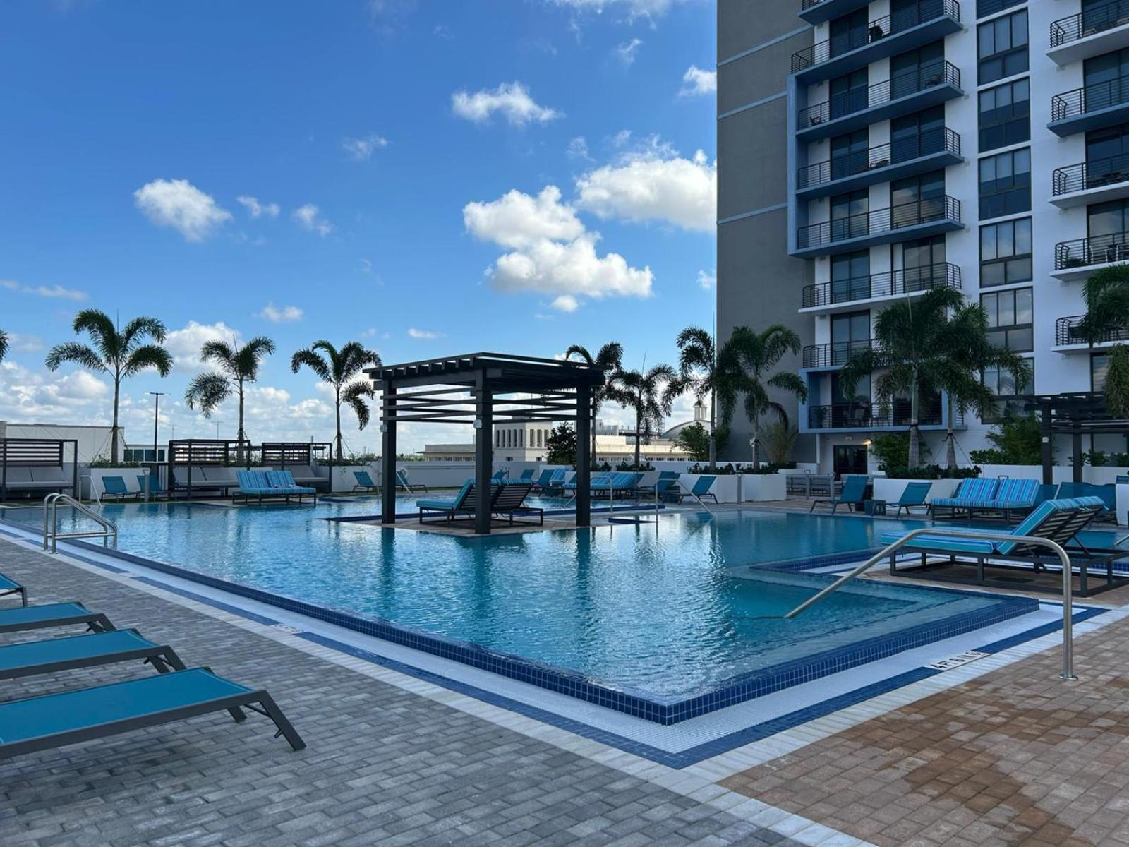 Apartamento Luxury In Doral Miami, 1 Bd *